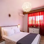Laylande House