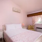 Laylande House Villa *