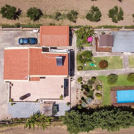 וילה Laylande House *