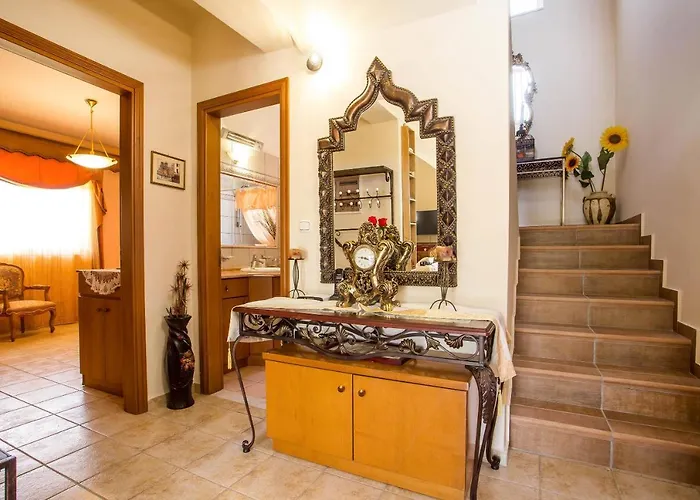 Laylande House Villa