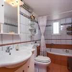 Laylande House * Theológos