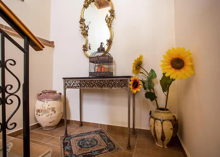 Laylande House Villa *