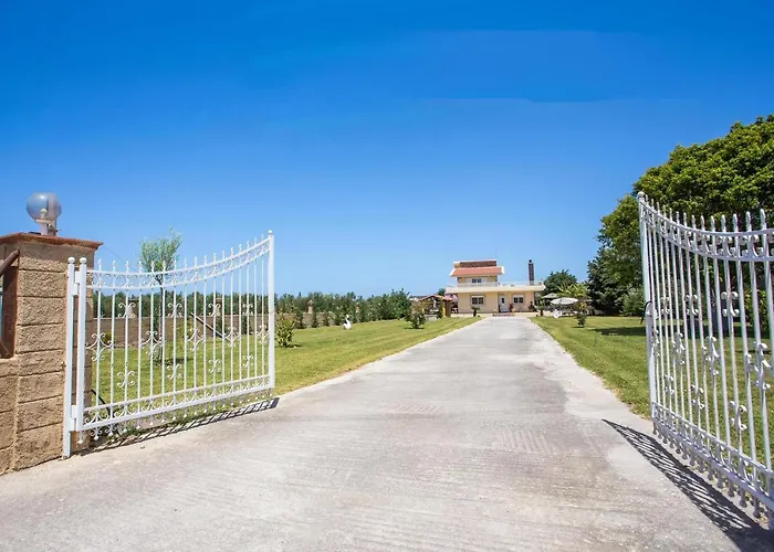 Laylande House Villa Theológos